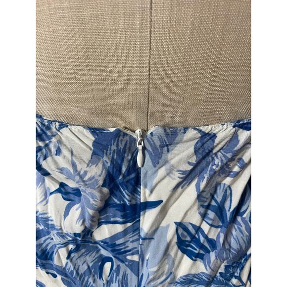 NWOT Seven Wonders Kiah Blue Floral Tiered Cutout Backless Maxi Dress Size Small - Picture 9 of 11